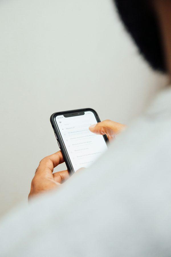 Missed call text back service in Clovis helping business owners have a consistent messaging system.